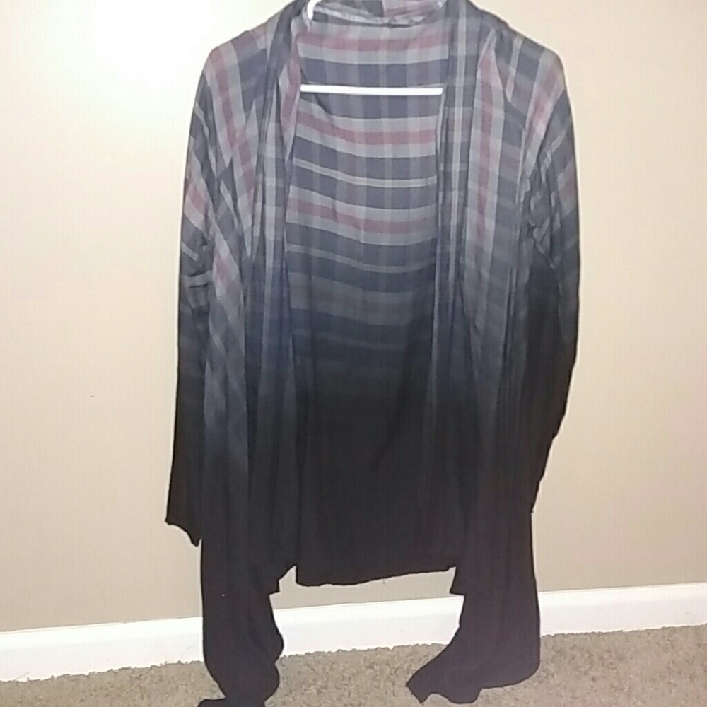 NWOT plaid/ombre fade cardigan